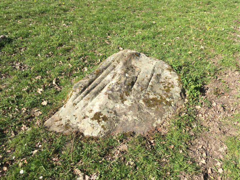 Polissoir de la Roche aux Diables, Paley
