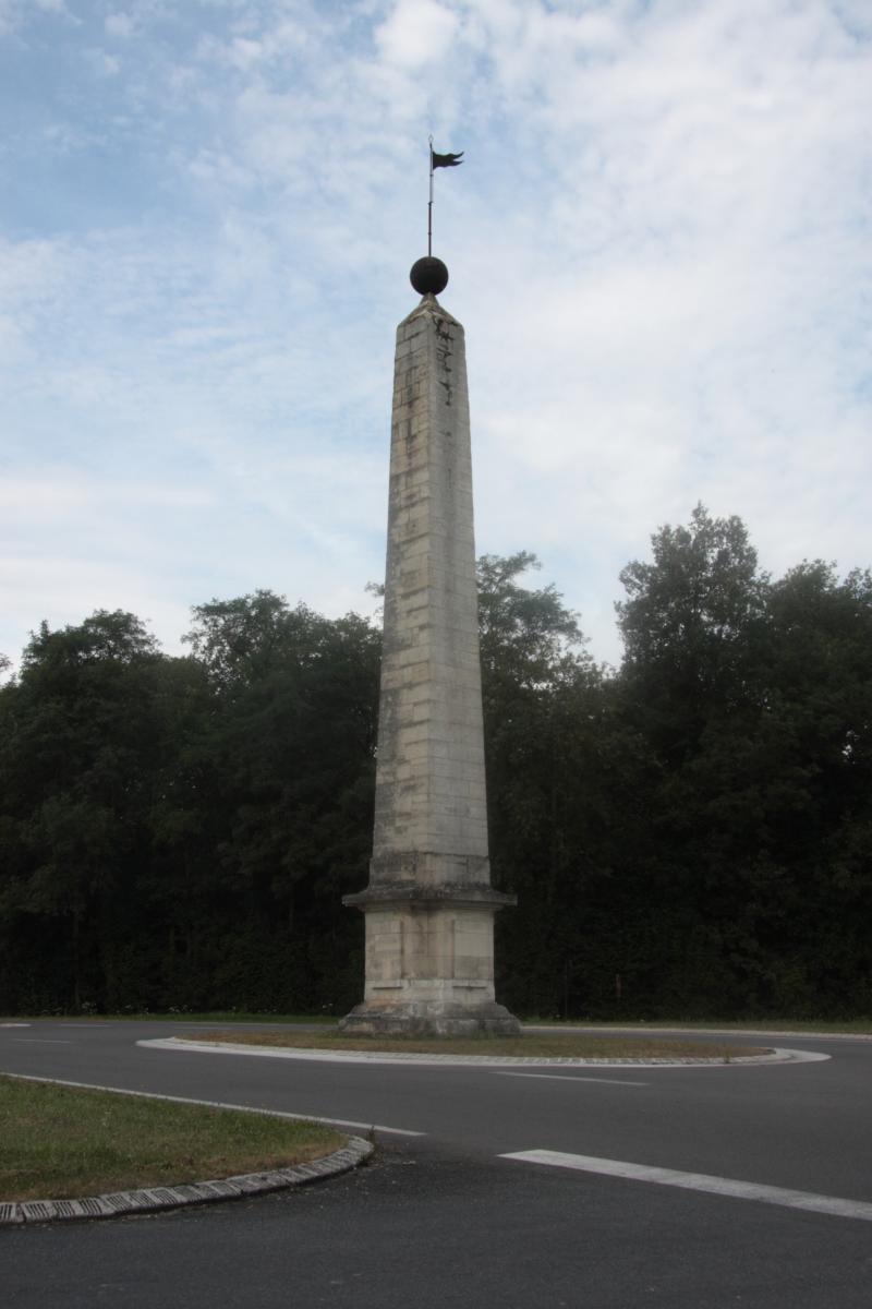 Obélisque, Saint-Augustin