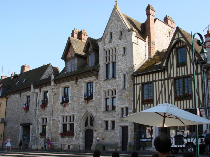 Ancienne maison Clément, actuellement hôtel de ville, Moret-Loing-et-Orvanne