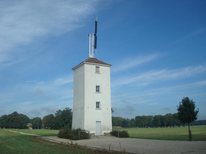 Tour du télégraphe Chappe, située au "Trou d'Enfer", Bailly