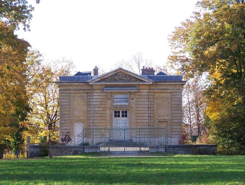 Pavillon du Butard situé dans la forêt domaniale de Fausses-Reposes, La Celle-Saint-Cloud