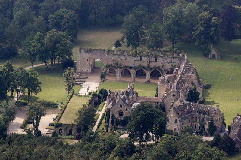 Domaine de l'ancienne abbaye des Vaux de Cernay (également sur commune de Auffargis), Cernay-la-Ville