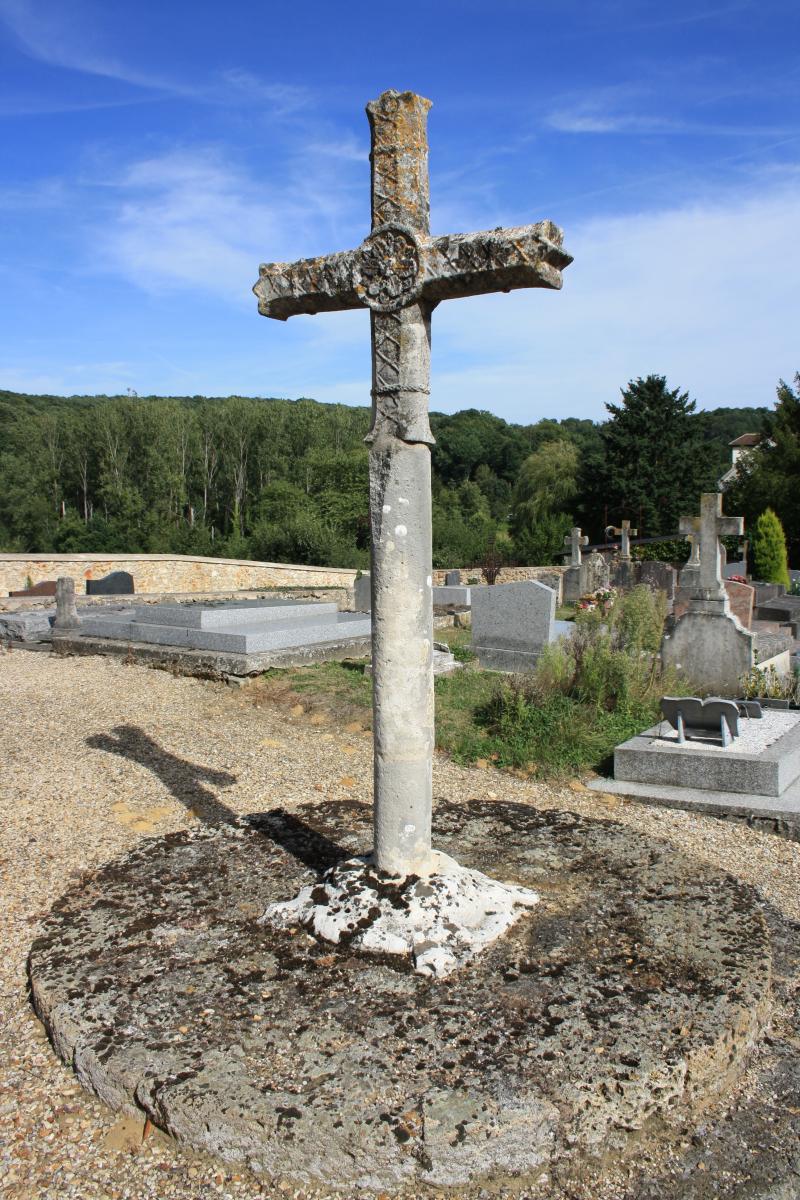 Croix de cimetière, Milon-la-Chapelle