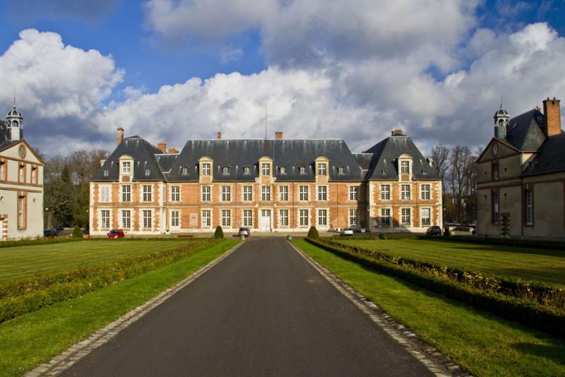 Ancien château de Grignon, actuelle école nationale d'agriculture de Grignon, Thiverval-Grignon
