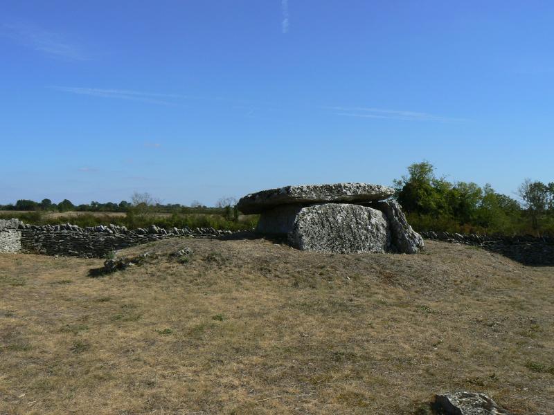 Dolmen des Sept Chemins, Bougon