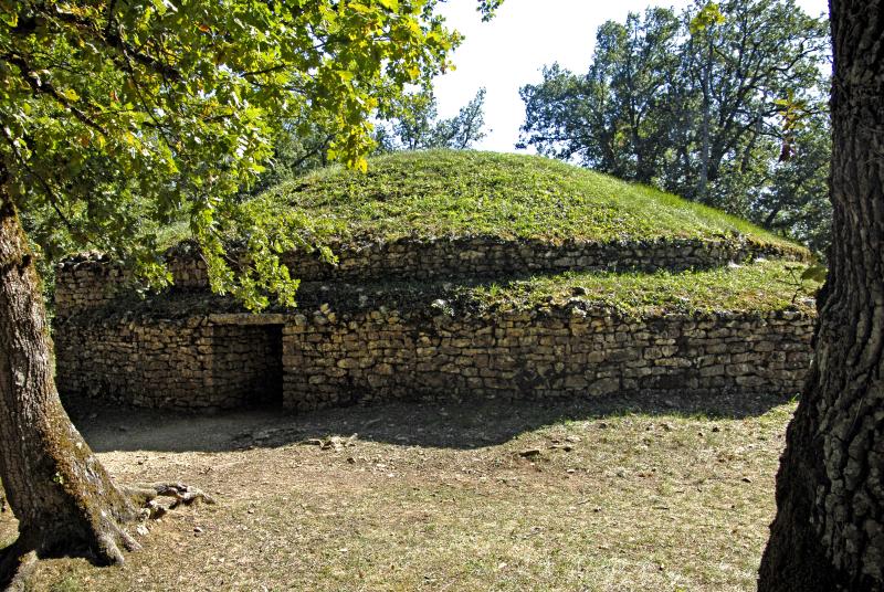 Groupe de six tumuli, Bougon