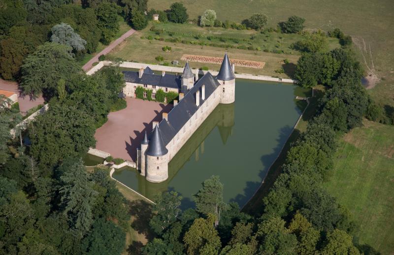 Château, Maisontiers