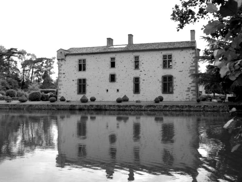 Vieux-Deffend, Montravers