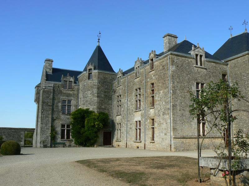 Château de Reigné, Souvigné