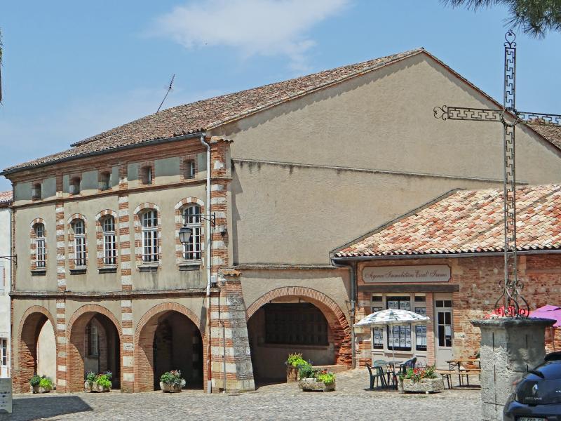 Immeuble, Auvillar