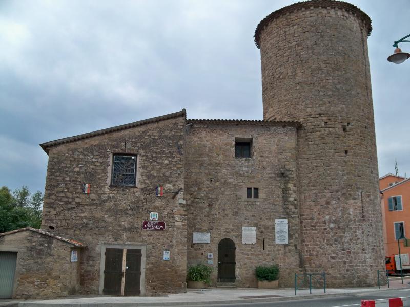 Castelet (ancien) avec sa tour dite de Charles Quint, Le Muy
