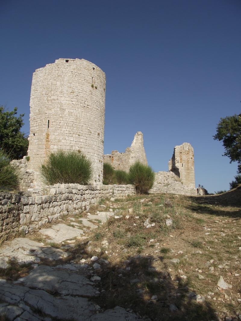 Village (vestiges de l'ancien) et château (vestiges), Rougiers