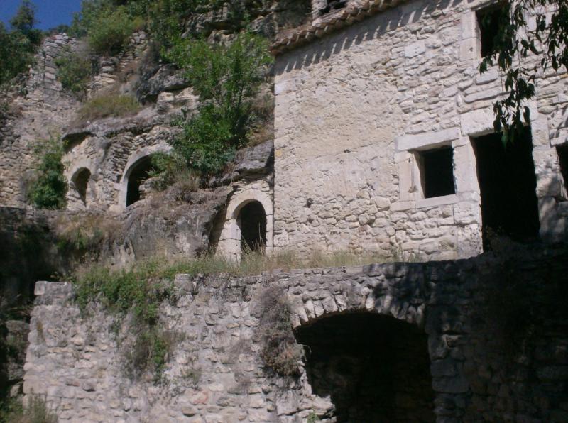 Fort de Barry (restes du), Bollène