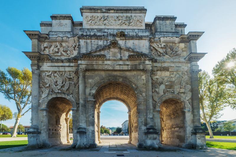 Arc antique, Orange
