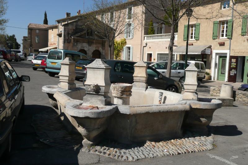 Fontaine du Portail-Neuf, Pernes-les-Fontaines