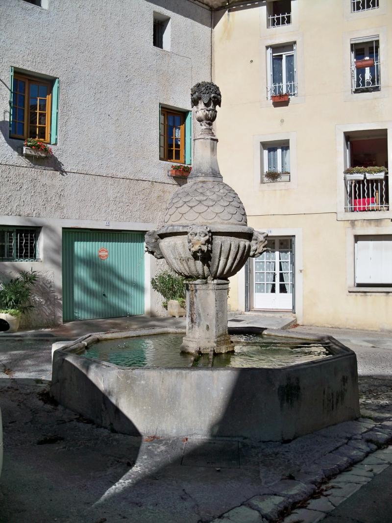 Fontaine Reboul, Pernes-les-Fontaines