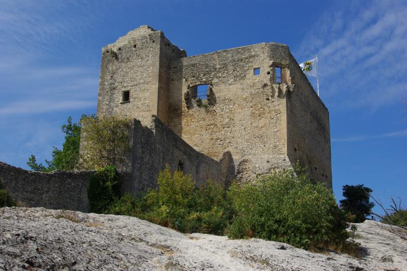 Château (ruines) et rocher qui les porte, Vaison-la-Romaine
