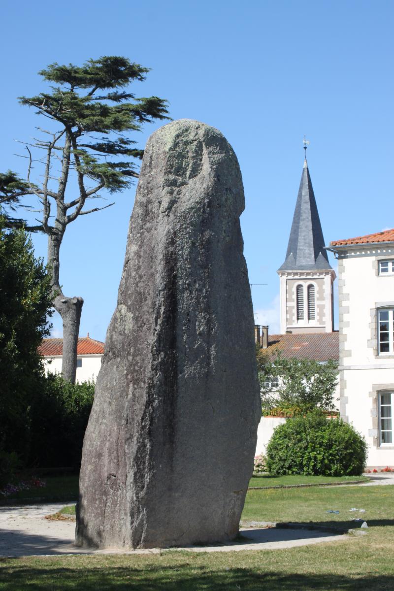 Menhir, Avrillé