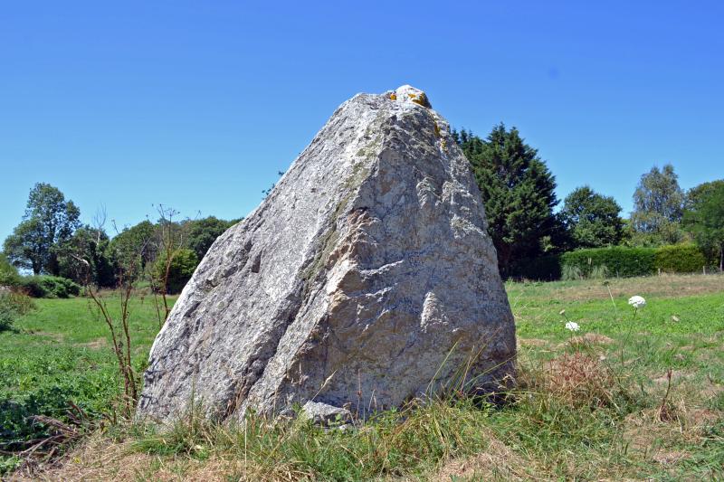 Menhir de la Crulière, Brem-sur-Mer
