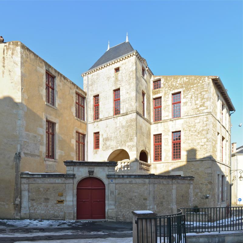 Hôtel des Evêques de Maillezais (ancien), Fontenay-le-Comte