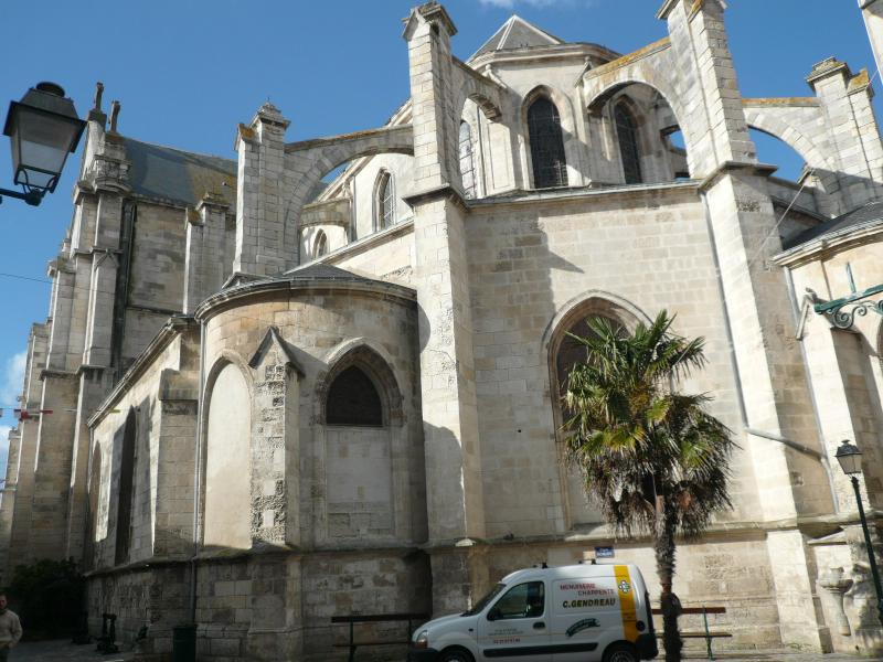 Eglise Notre-Dame-du-Bon-Port, Les Sables-d'Olonne