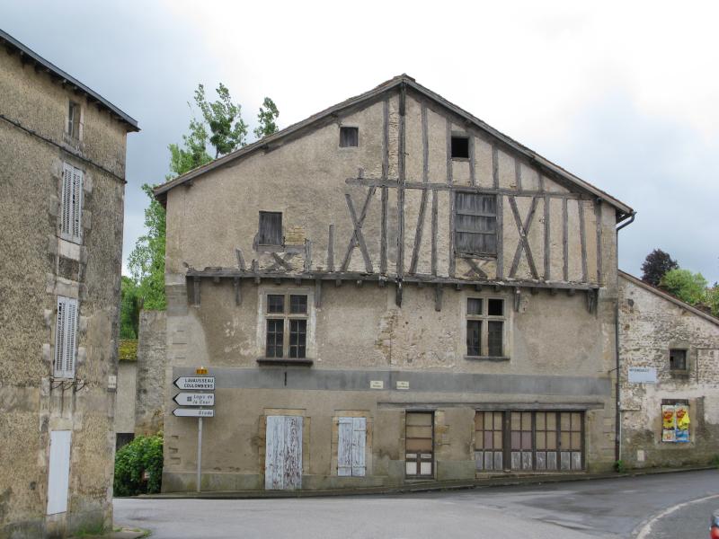 Maison du 15e siècle, Jazeneuil