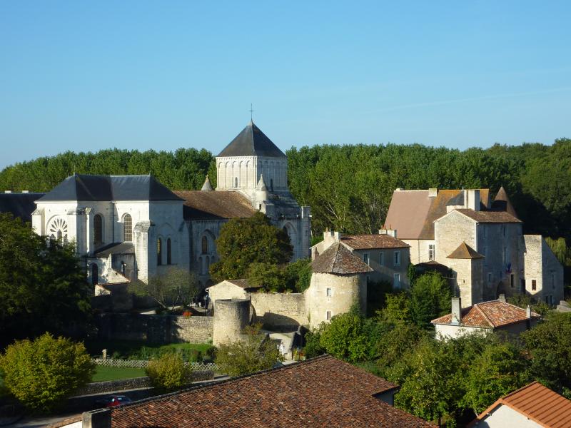 Abbaye (ancienne), Nouaillé-Maupertuis