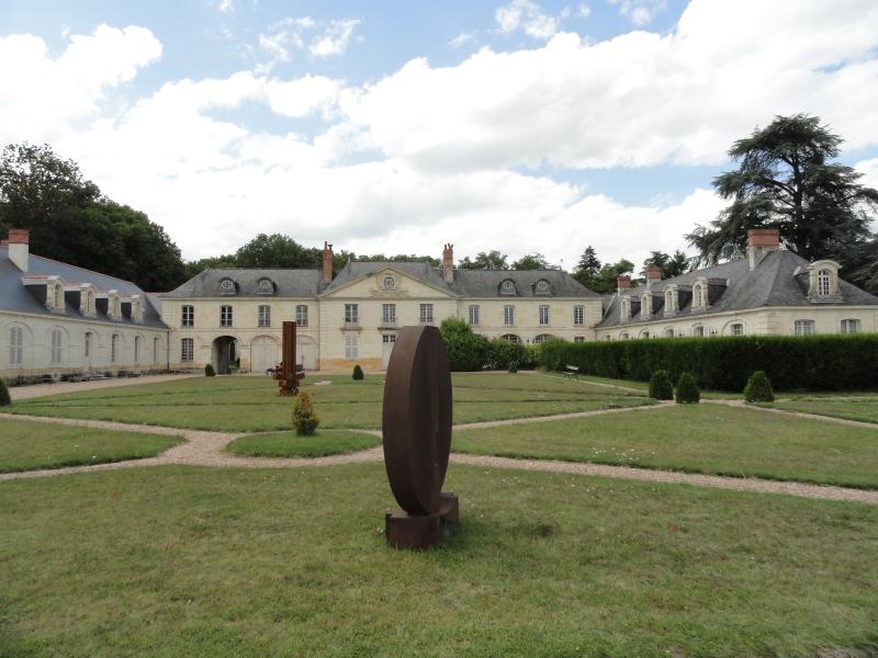 Domaine du château des Ormes, Les Ormes