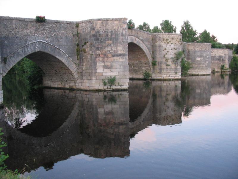 Pont, Saint-Savin