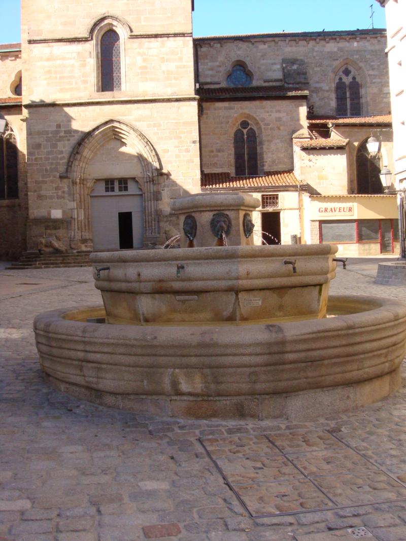 Fontaine d'Aigoulène, Limoges