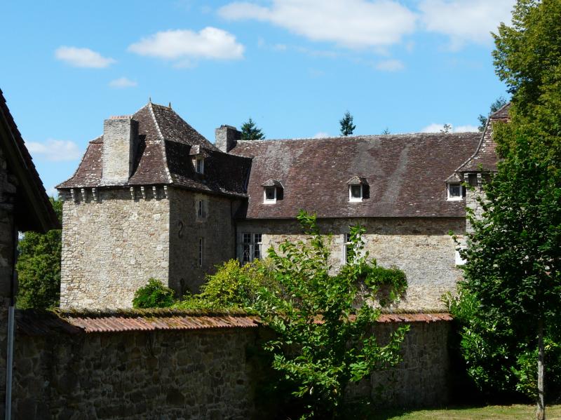Château de Douillac, Saint-Yrieix-la-Perche