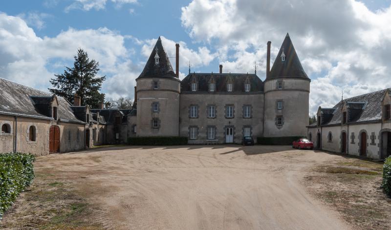 Château de la Tour aux Paulmes, Verneuil-Moustiers