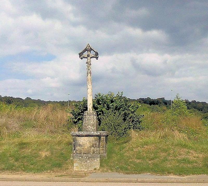 Croix du village, Attignéville
