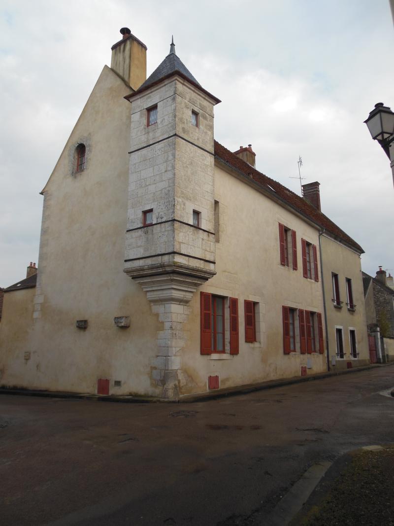 Maison du 16e siècle, Coulanges-la-Vineuse