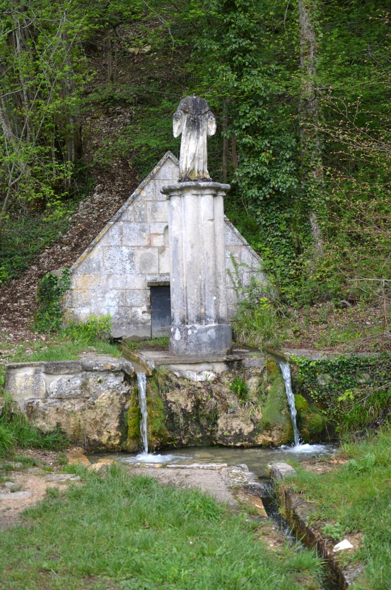 Fontaine Saint-Gauthier, à Commissey