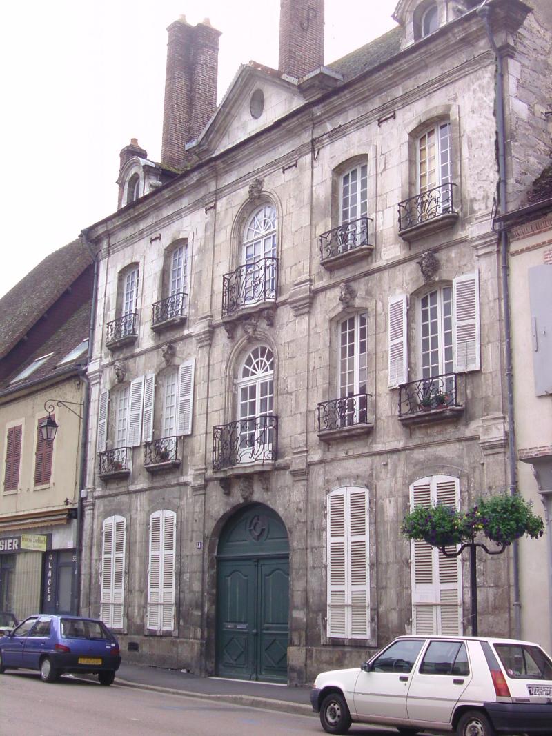 Maison dite des Sept-Têtes, Villeneuve-sur-Yonne