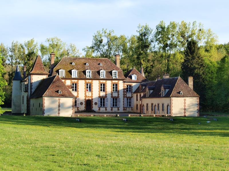 Château de Fourolles, Le Val d'Ocre