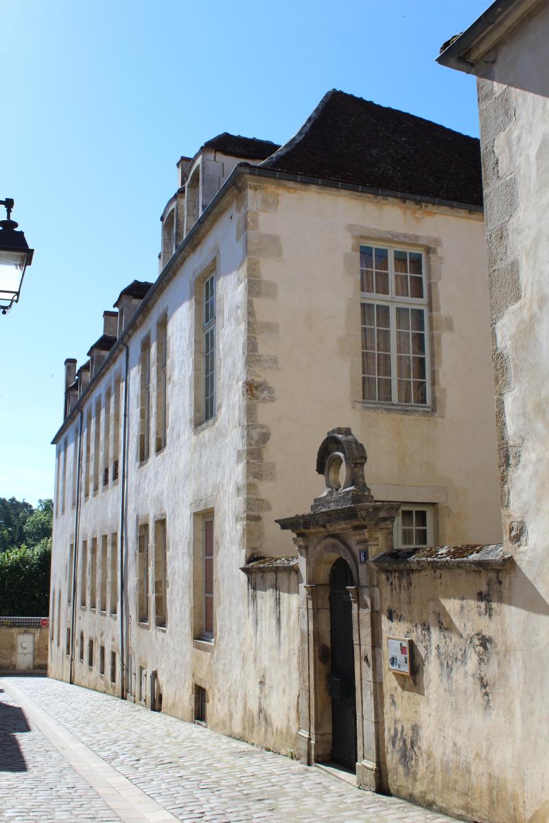 Hôtel Condé (ancien), Avallon