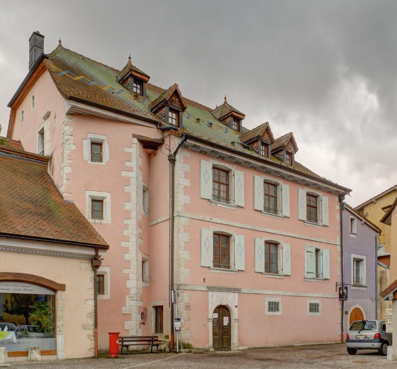 "Maison de Jean-Guyat Lovy, préfet de Delle, dite " maison des remparts ""