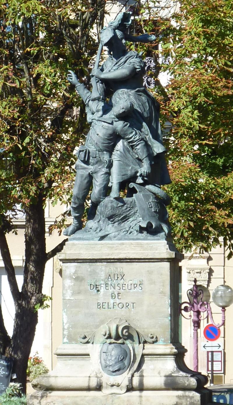 Monument Quand Même