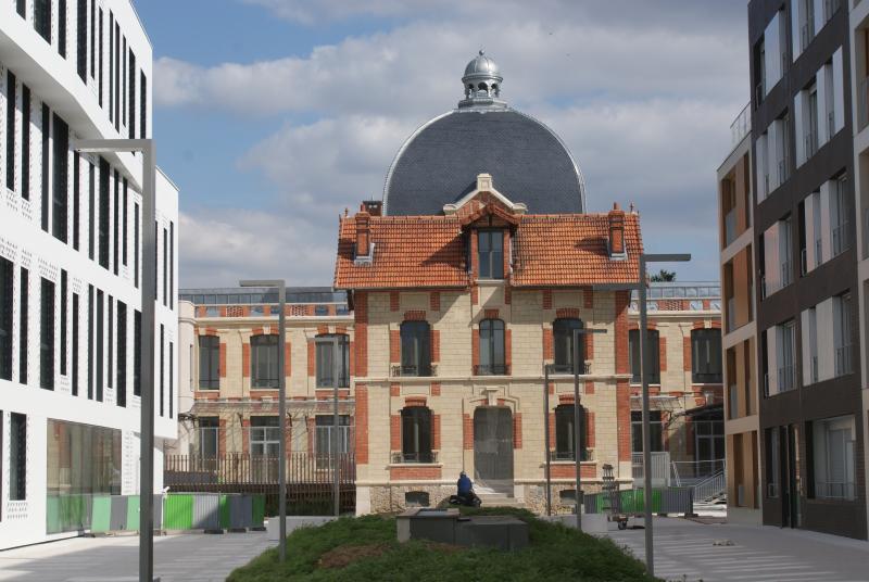Ancienne usine du Docteur Pierre, actuellement usine Natalys, Nanterre