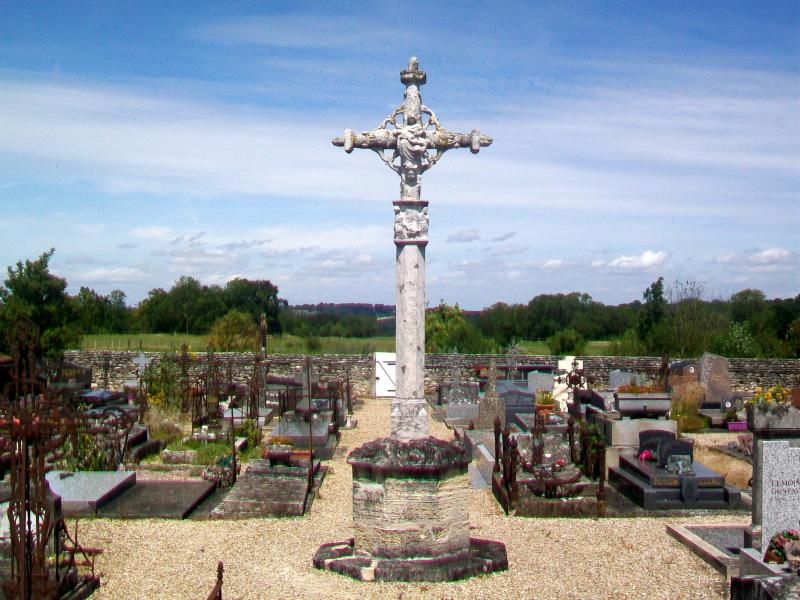 Croix de cimetière, Genainville