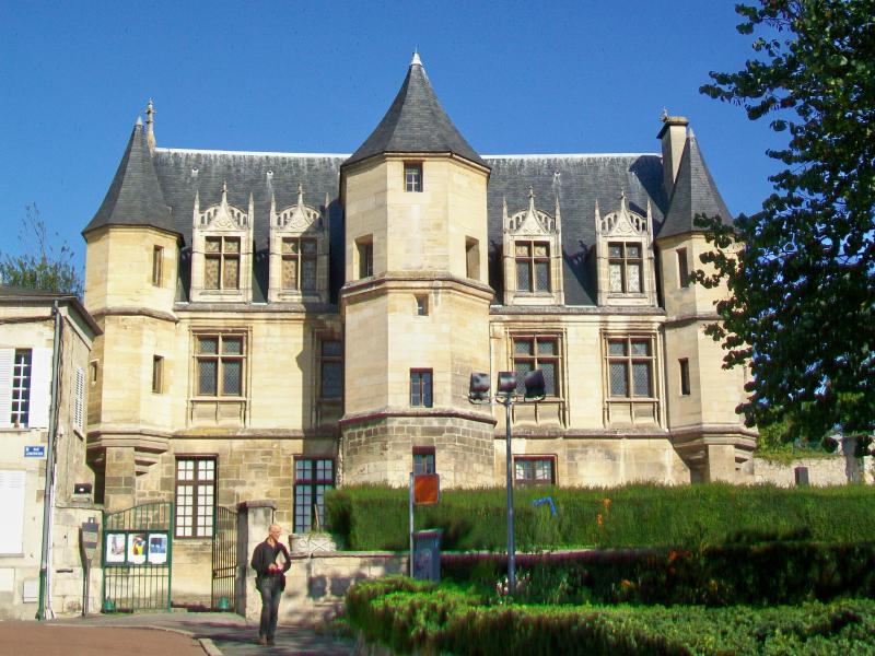 Hôtel d'Estouteville (ancien)