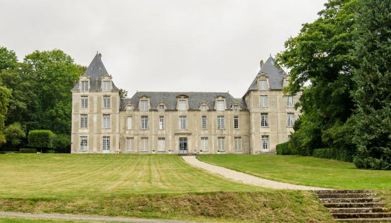 Château, Villers-en-Arthies