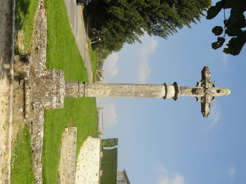 Croix de cimetière, Wy-dit-Joli-Village