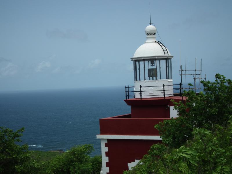 Phare de la Caravelle, situé pointe de la Caravelle, La Trinité