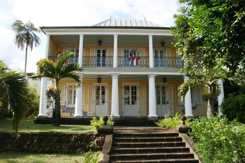 Villa Motais-de-Narbonne, Saint-Pierre