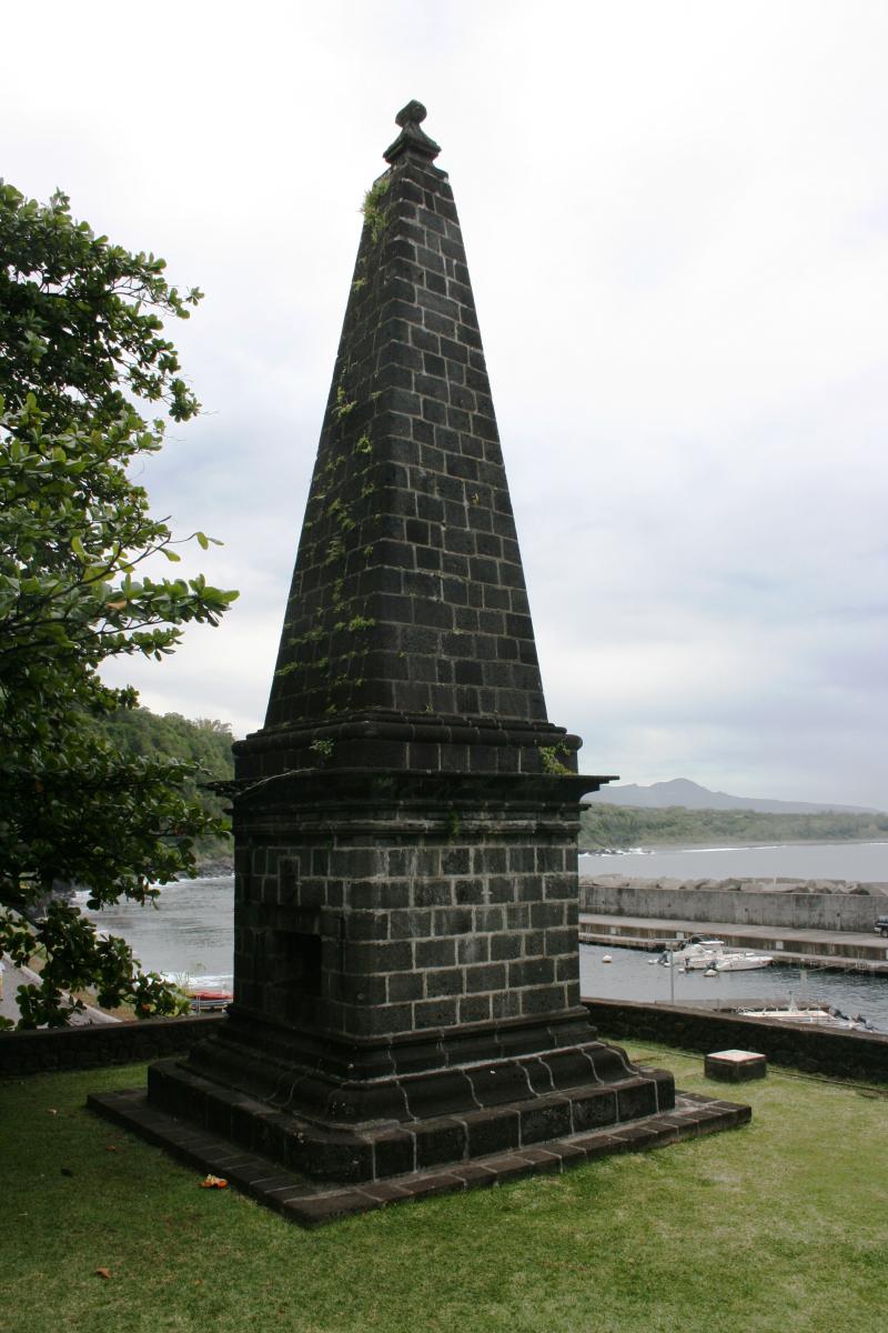 Monument Commodore-Corbett, Sainte-Rose
