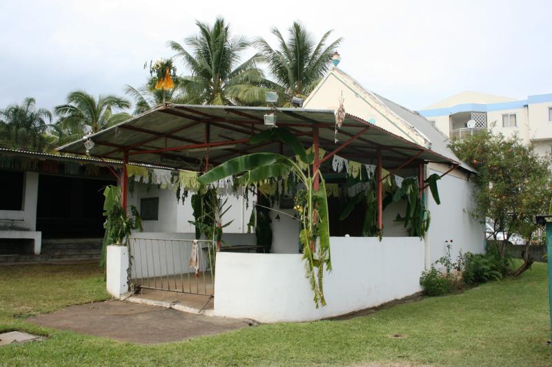 Temple des Casernes, Saint-Pierre