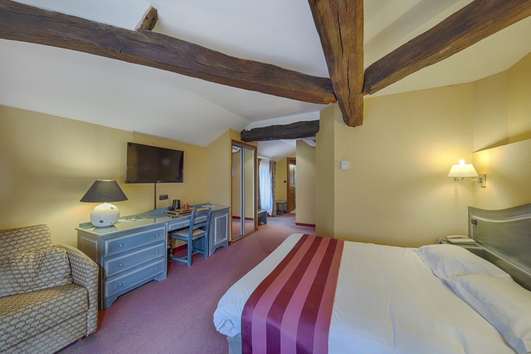 Photo 2 — Bar-sur-Aube, Aube (10200)